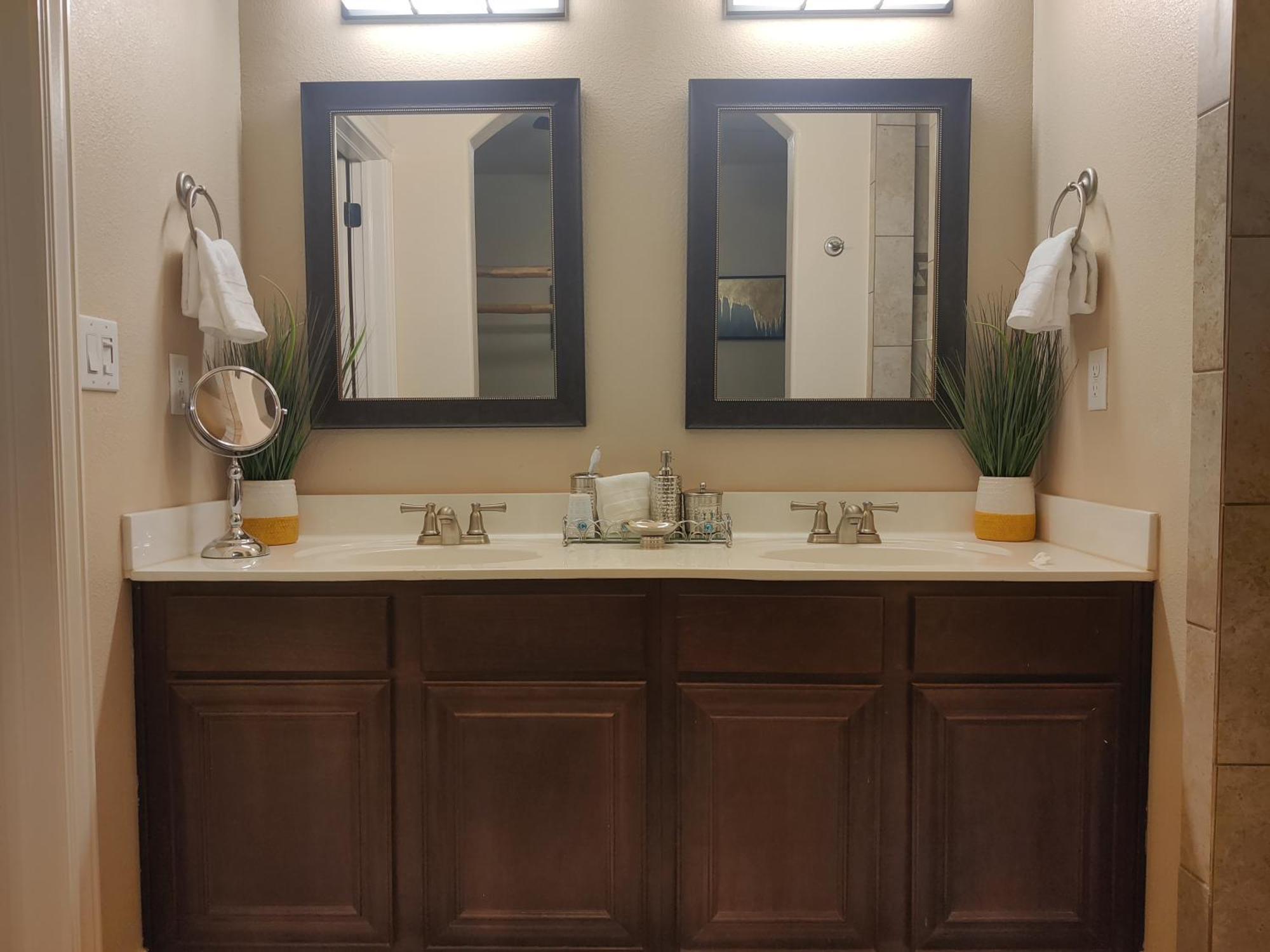 Wonderful, Plush & Luxurious 3 Bed Room Home El Paso Eksteriør bilde