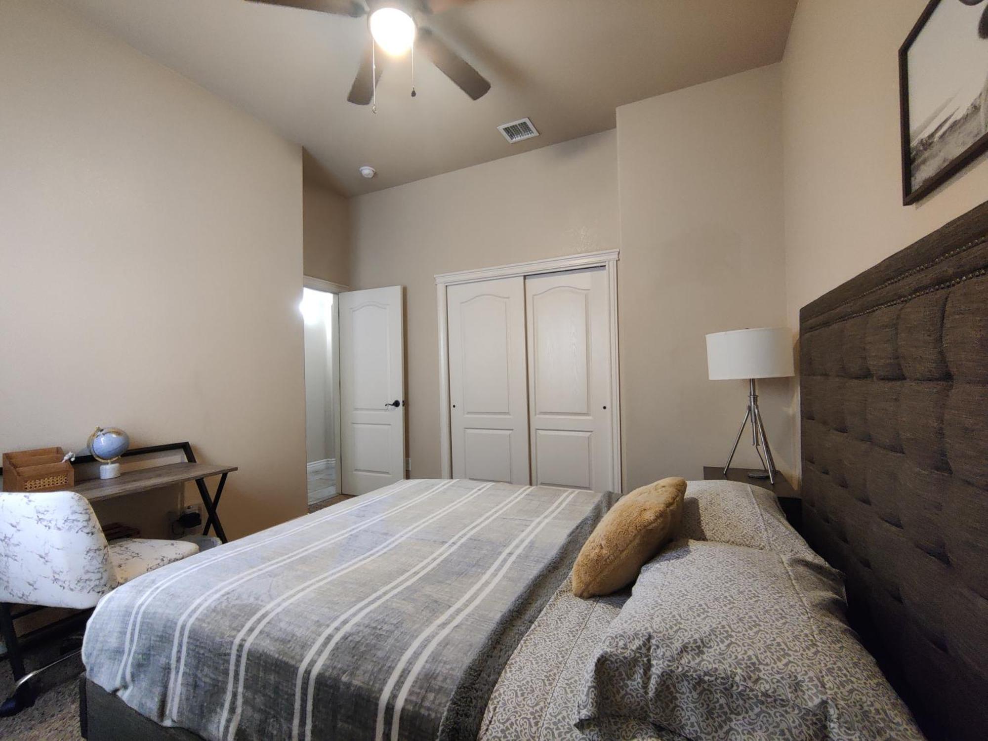 Wonderful, Plush & Luxurious 3 Bed Room Home El Paso Eksteriør bilde